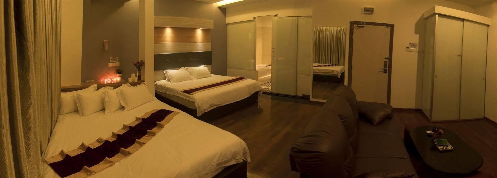 Avantgarde Hotel Джохор-Бару Экстерьер фото
